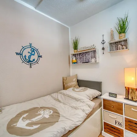 - Haus F, App 0f1207 Apartament