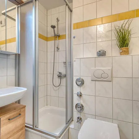 - Haus F, App 0f1207 شقة